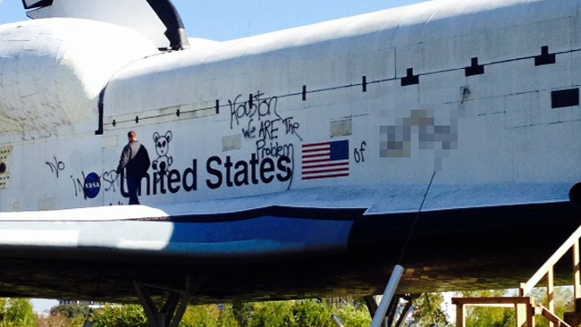 tlmd_spaceshuttle_grafitis