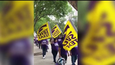 Trabajadores de limpieza votaron a favor de ir a huelga