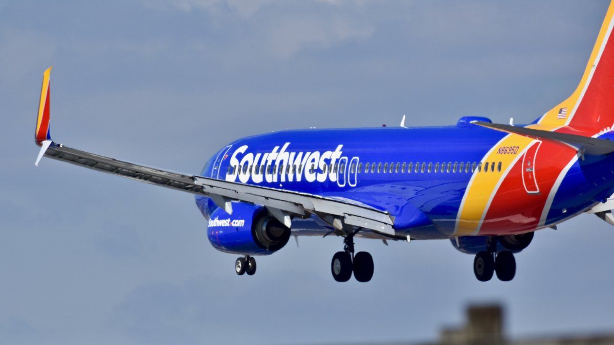 Woman Arrested for Trying to Open Southwest Airlines Plane Door Mid-Flight – NBC Houston