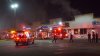 Investigan tercer incendio en meses en centro comercial al suroeste de Houston