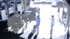 En video: jovencitas atacan y golpean a la empleada de una gasolinera
