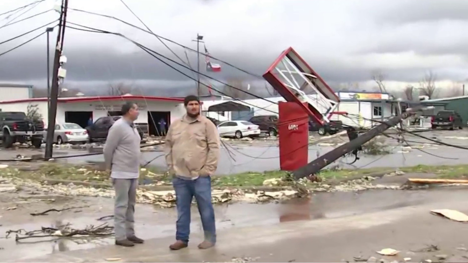 Pence valores Adaptar Tornado causa destrucción a su paso por Pasadena y Deer Park – Telemundo  Houston