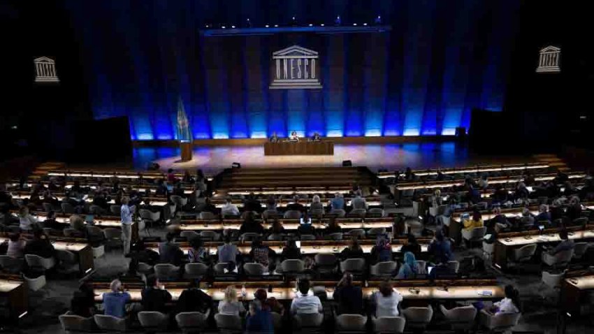 UNESCO Director-General Audrey Azoulay (C) delivers a speech to announce the United States’ request to return to the institution, at the UNESCO headquarters in Paris, on June 12, 2023. The United States plans to rejoin UNESCO from July this year, ending a lengthy dispute that saw Washington end its membership in 2018, the UN cultural agency announced on June 12. (Photo by ALAIN JOCARD / AFP) (Photo by ALAIN JOCARD/AFP via Getty Images)