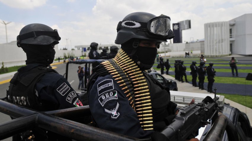 Hombres armados de un presunto grupo criminal atacaron este miércoles a balazos las instalaciones de Fuerza Civil, Policía del estado mexicano de Nuevo León, en Colombia, en la frontera con Estados Unidos. Imagen de archivo. EFE/Sáshenka Gutiérrez