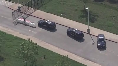 Reportan presunto apunalamiento en una preparartoria del Houston ISD