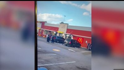 Niños presenciaron una balacera en un McDonald’s del norte de Houston