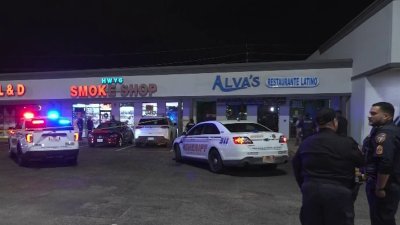 Buscan a 7 sospechoso tras balacera en tienda