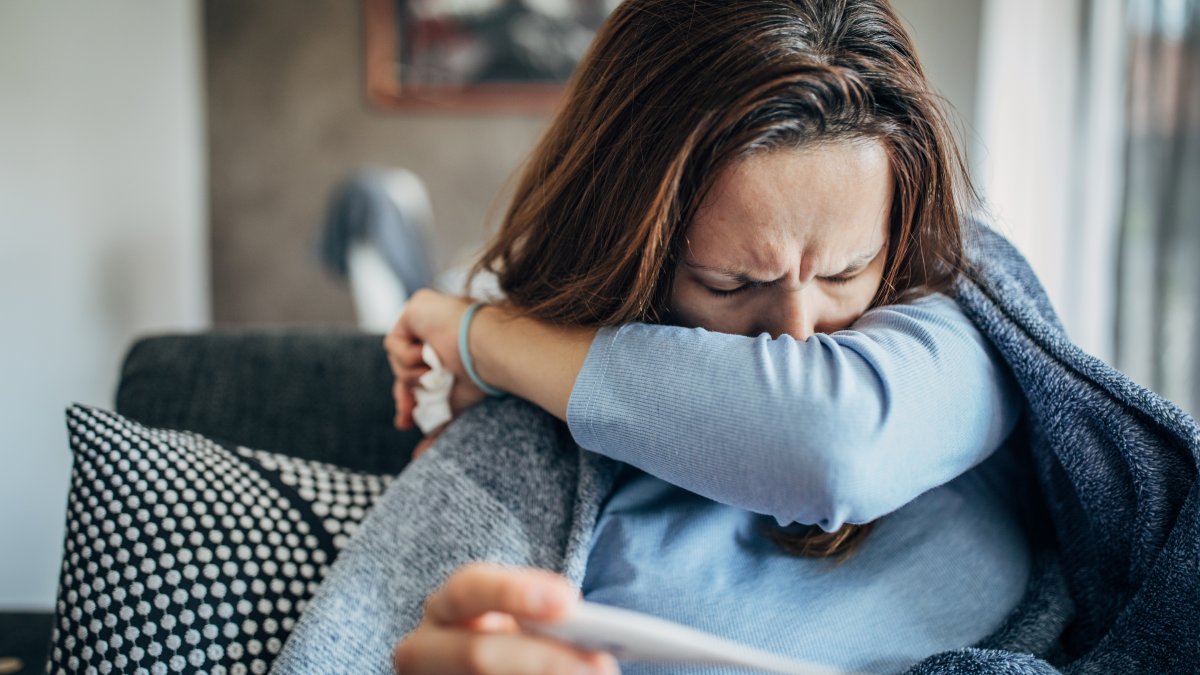 Nuevos síntomas de la variante de COVID en 2026: lo que necesitas saber