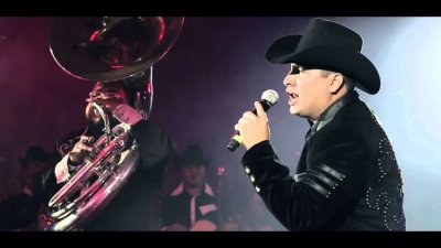 Julion Álvarez regresa a la lista de los “Top 10 Hot Latin Songs”