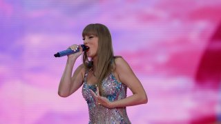 Taylor Swift dona 5 millones de dólares a los afectados por los huracanes Helene y Milton