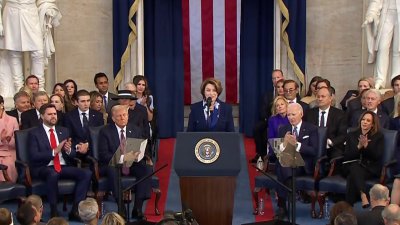 Senadora Amy Klobuchar celebra la fortaleza de la democracia estadounidense