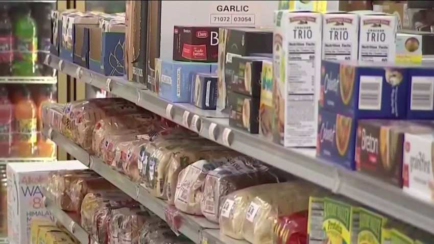 Estados Unidos: inflación toma impulso ante el impacto de los precios de los alimentos y la gasolina