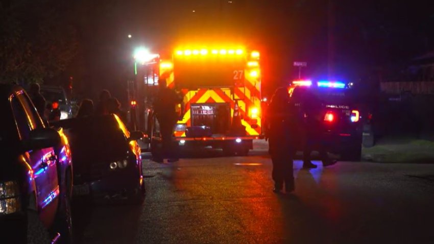 Tres adolescentes fueron baleados en el área de Denver Harbor.