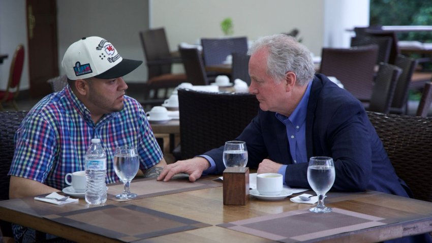 El senador de Maryland logra su objetivo y se reúne con Kilmar Abrego García