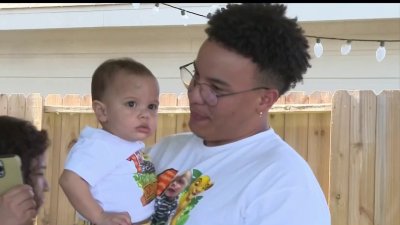Kylian cumple su primer año sin su madre, detenida por ICE en Houston