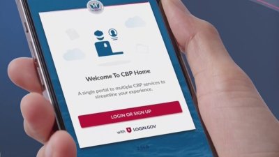 Gobierno de Trump ofrece dinero a inmigrantes para que se retiren voluntariamente del país