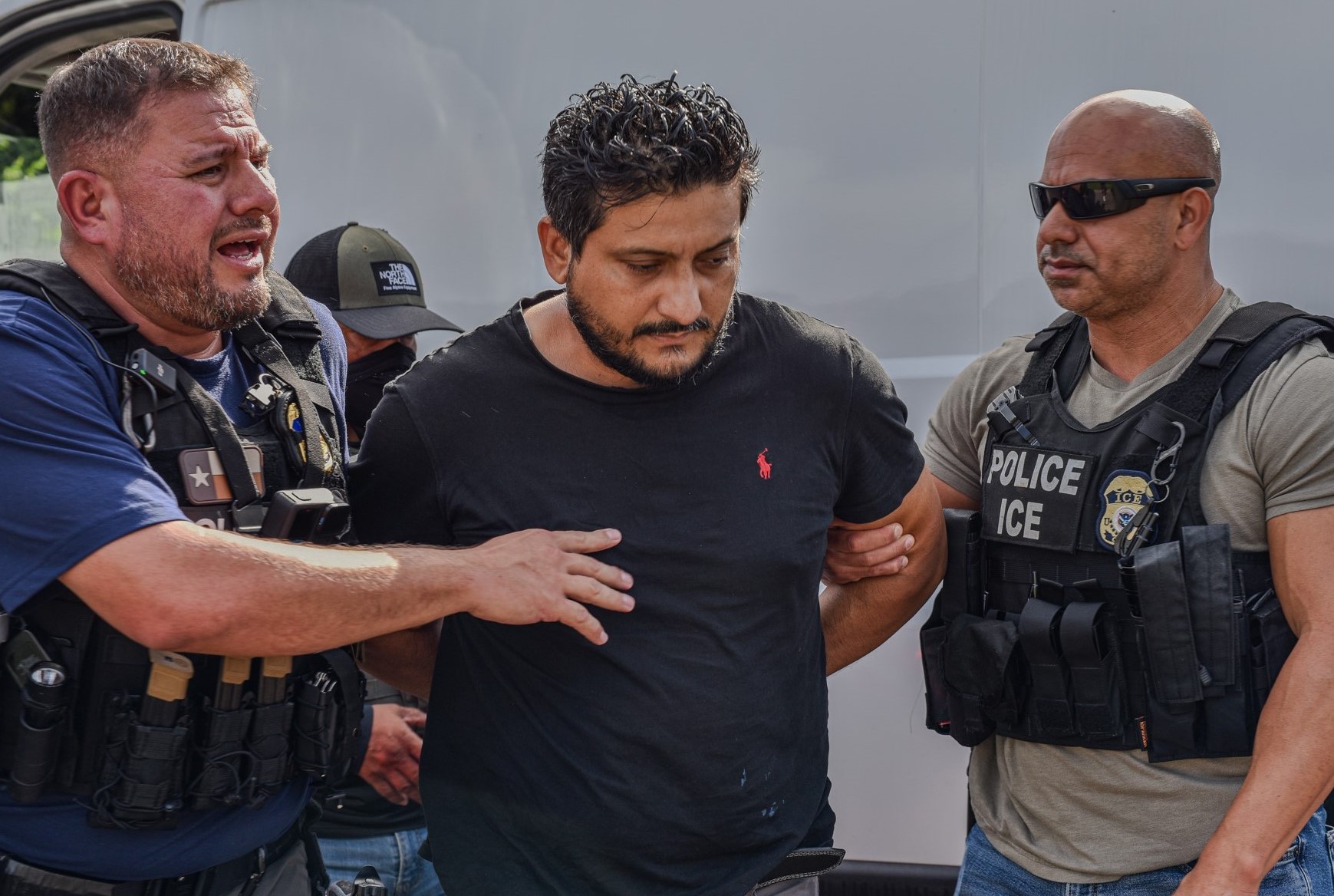 Operativo de ICE deja 1,361 arrestos en Houston – Telemundo Houston
