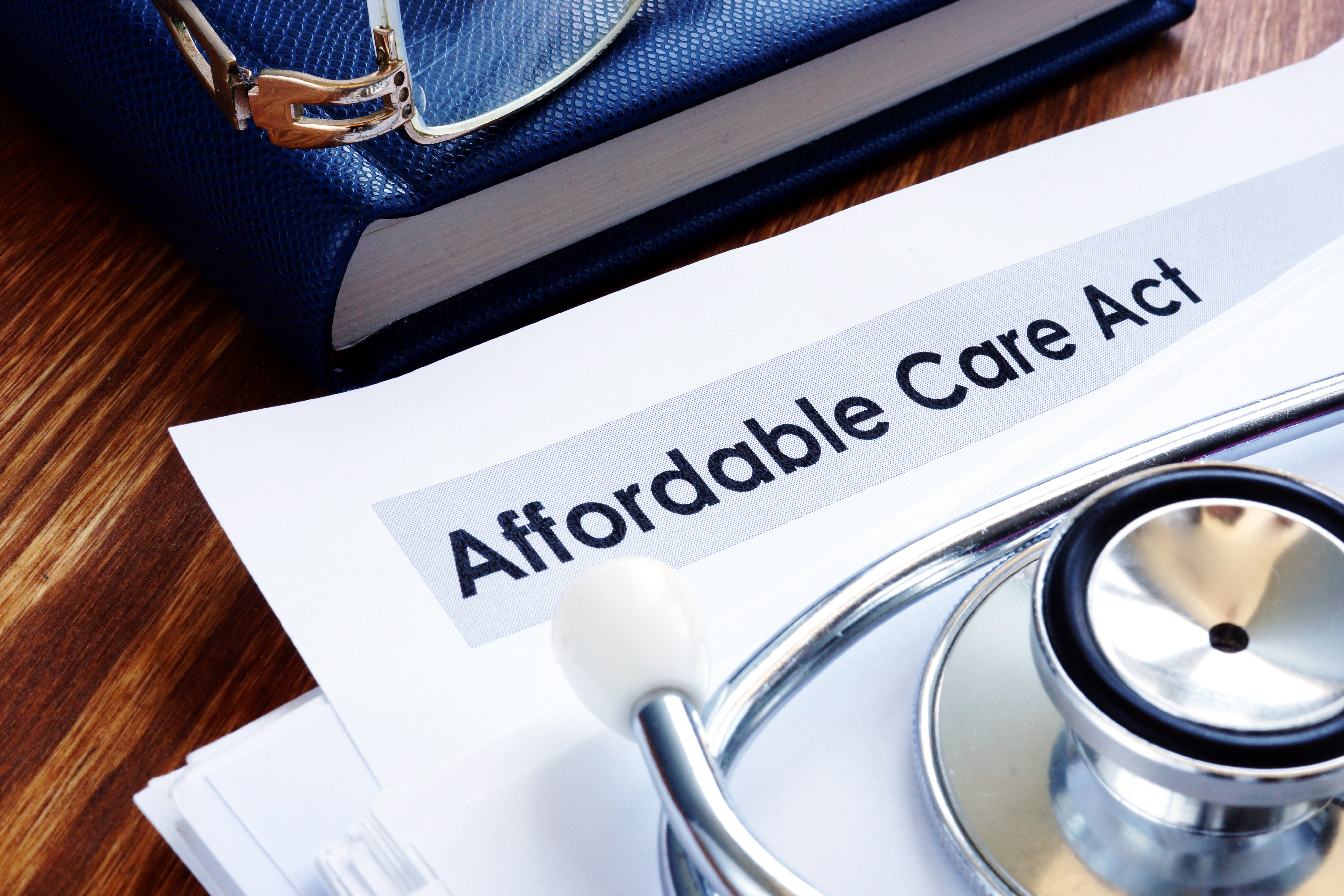 EEUU suspende Obamacare para 750,000 personas que se habrían inscrito de forma "fraudulenta"