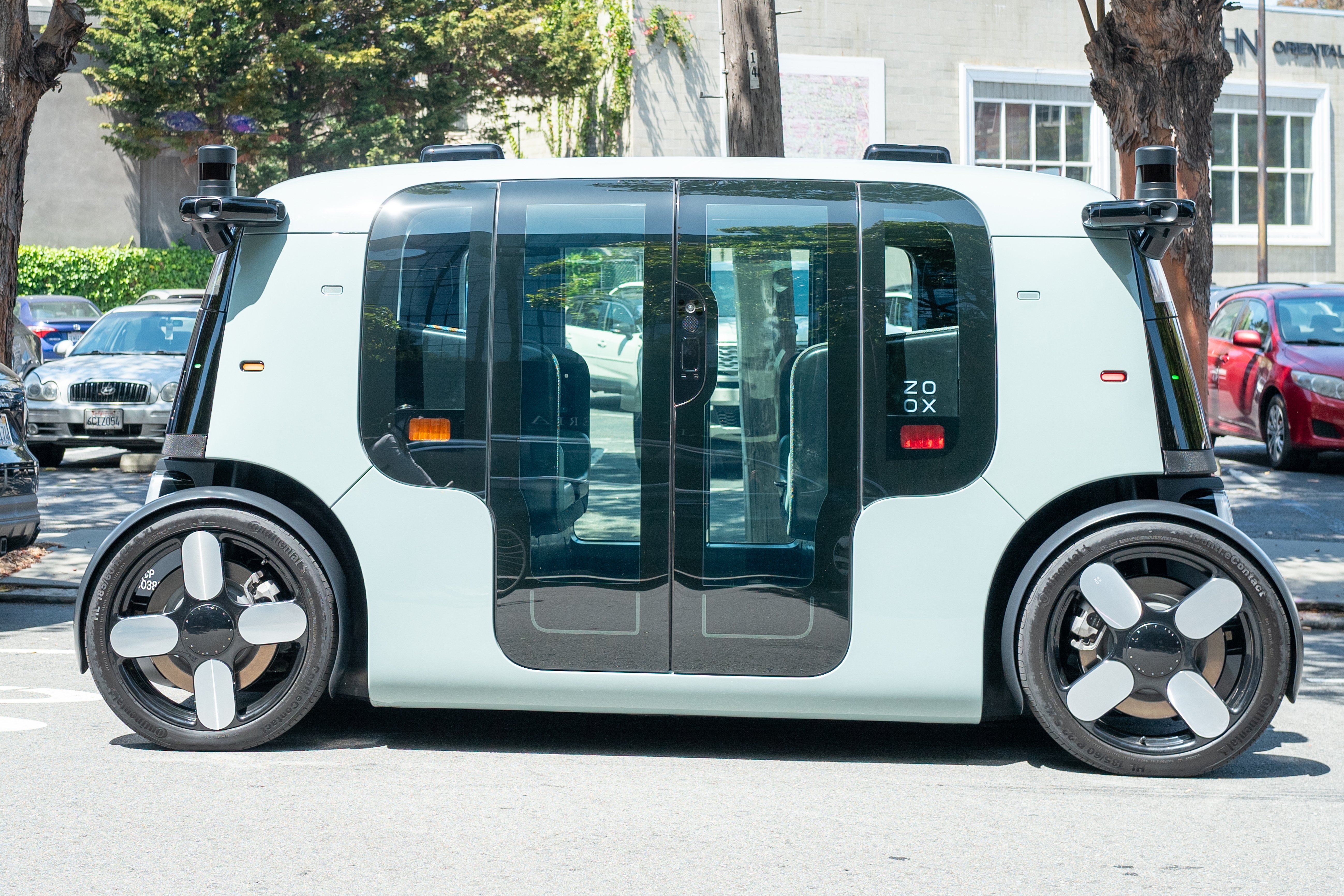 ¿Sin volante ni pedales? Así podrían ser los robotaxis del futuro