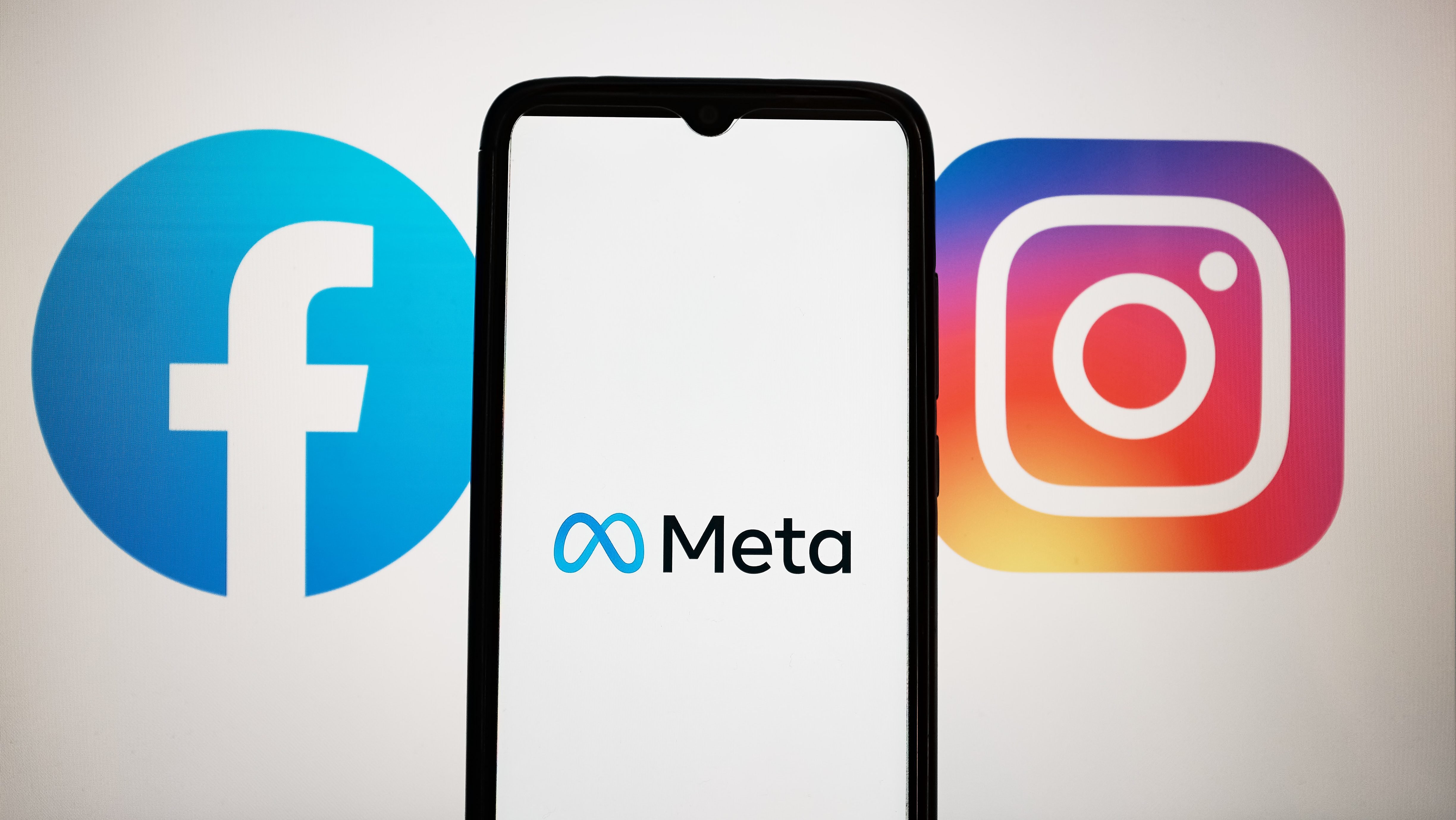 Límites de tiempo y modo nocturno: las nuevas reglas de Meta para adolescentes
