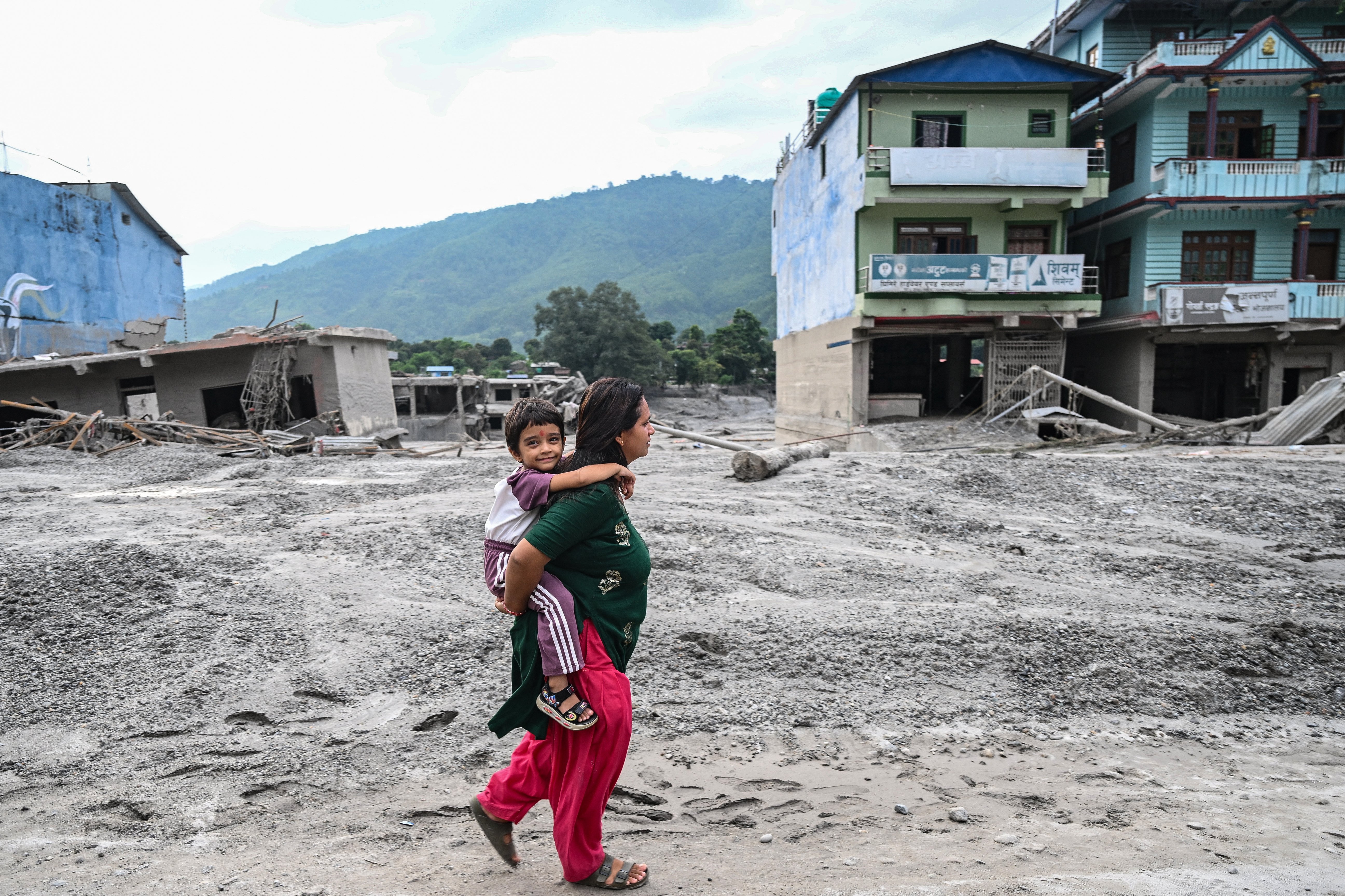 Tras las mortales inundaciones, así se puede ayudar a las víctimas en Nepal