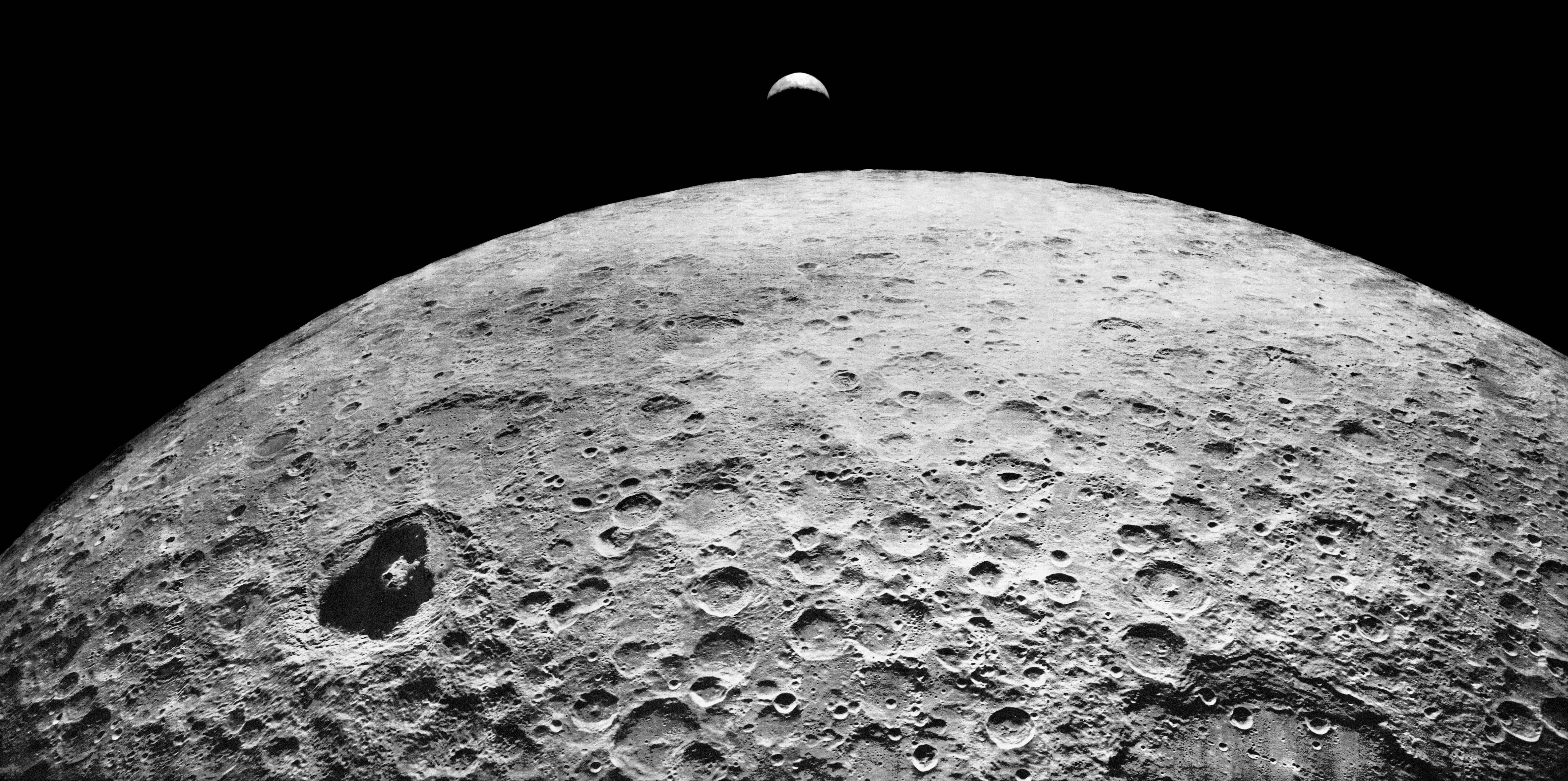 Científicos aseguran que un cohete de SpaceX se estrelló contra la Luna