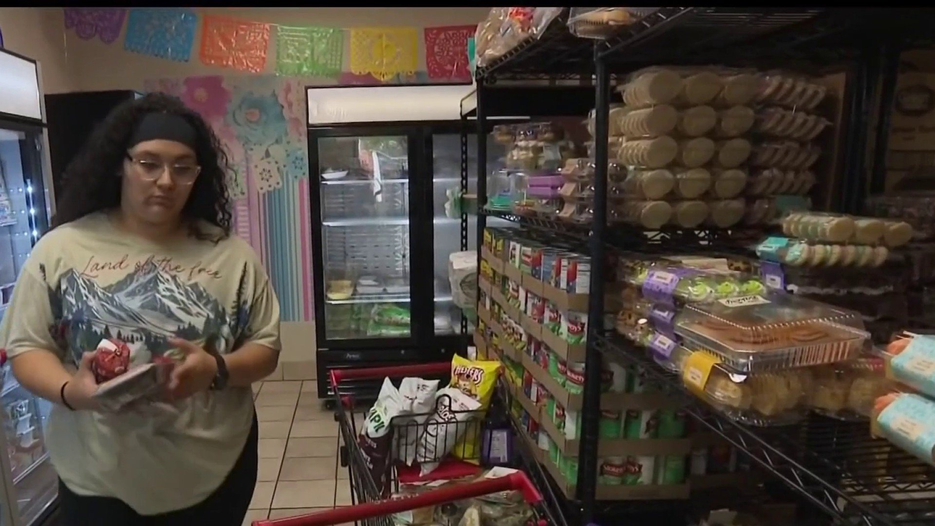 Hambre en casa: la dura realidad de familias con niños en el Condado Harris