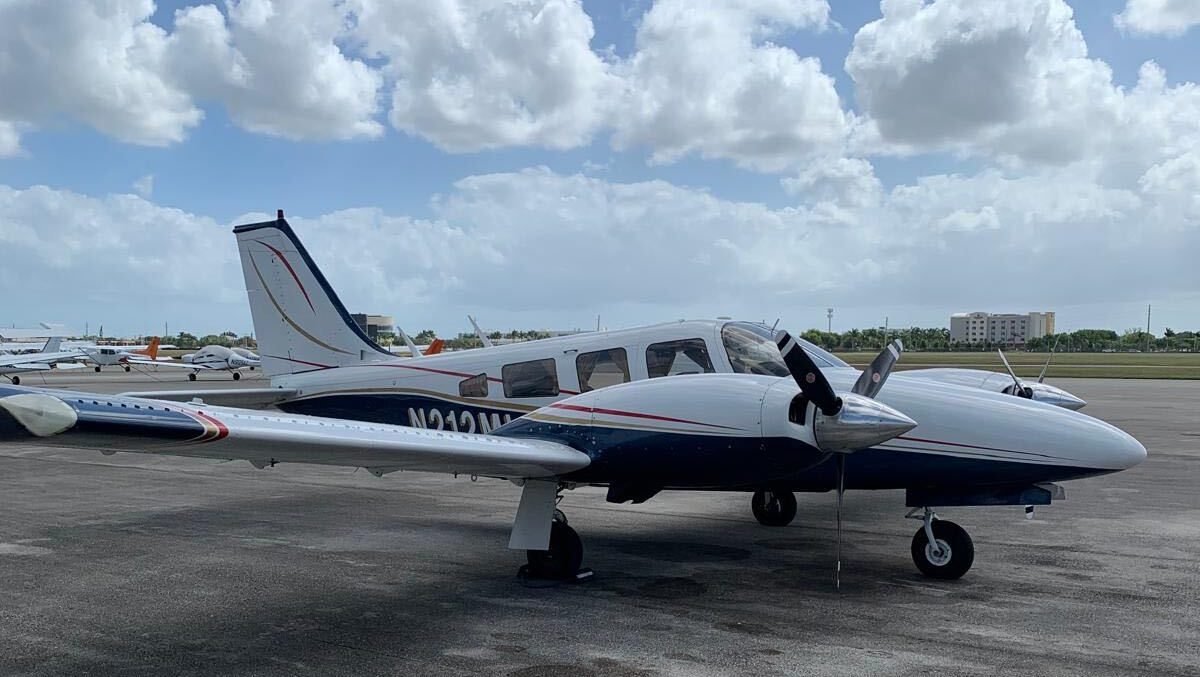 Avioneta desaparece durante vuelo de Bahamas a Miami; una familia hispana iba a bordo