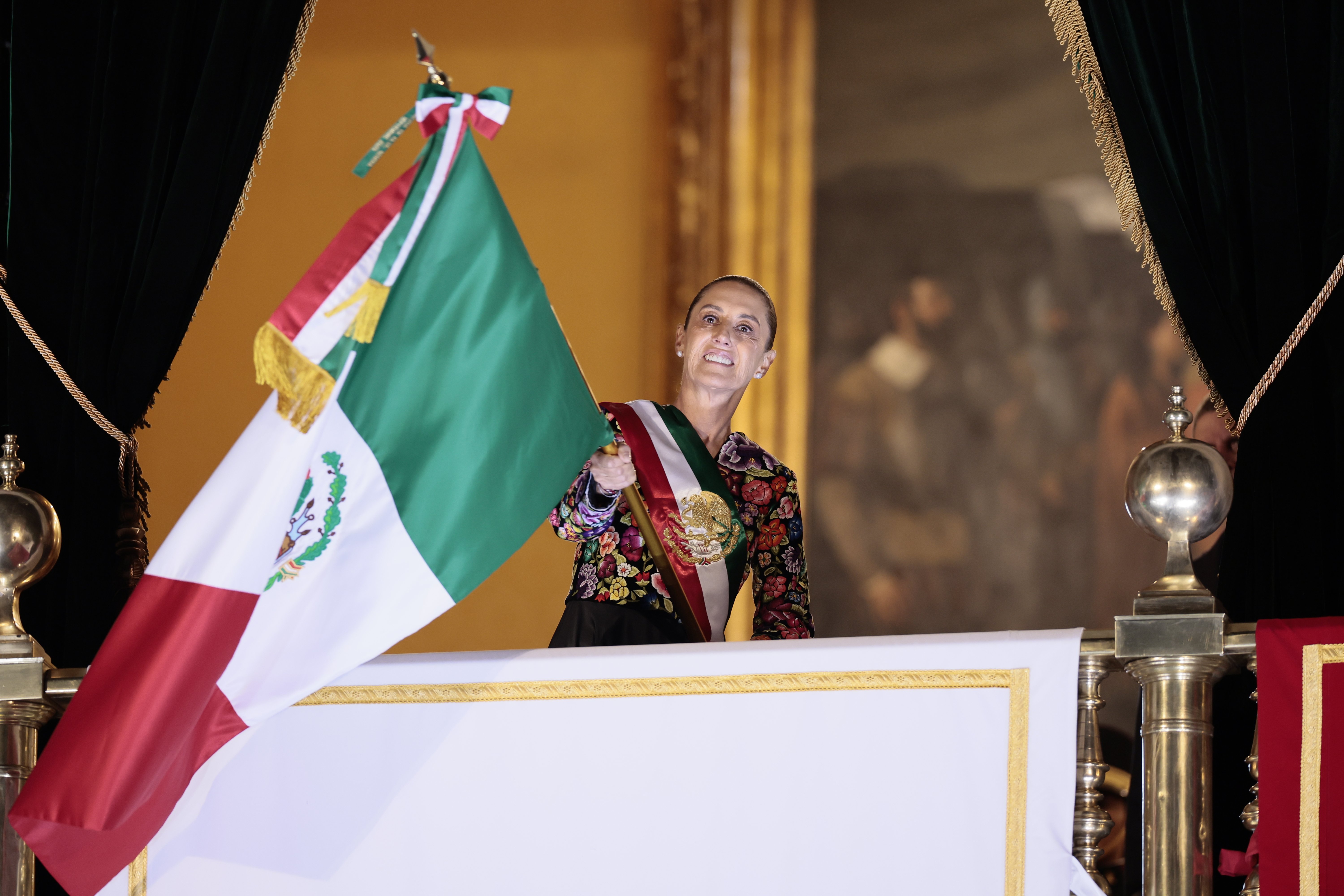 “¡Viva la dignidad del pueblo de México!”: Sheinbaum defiende la soberanía durante el Grito