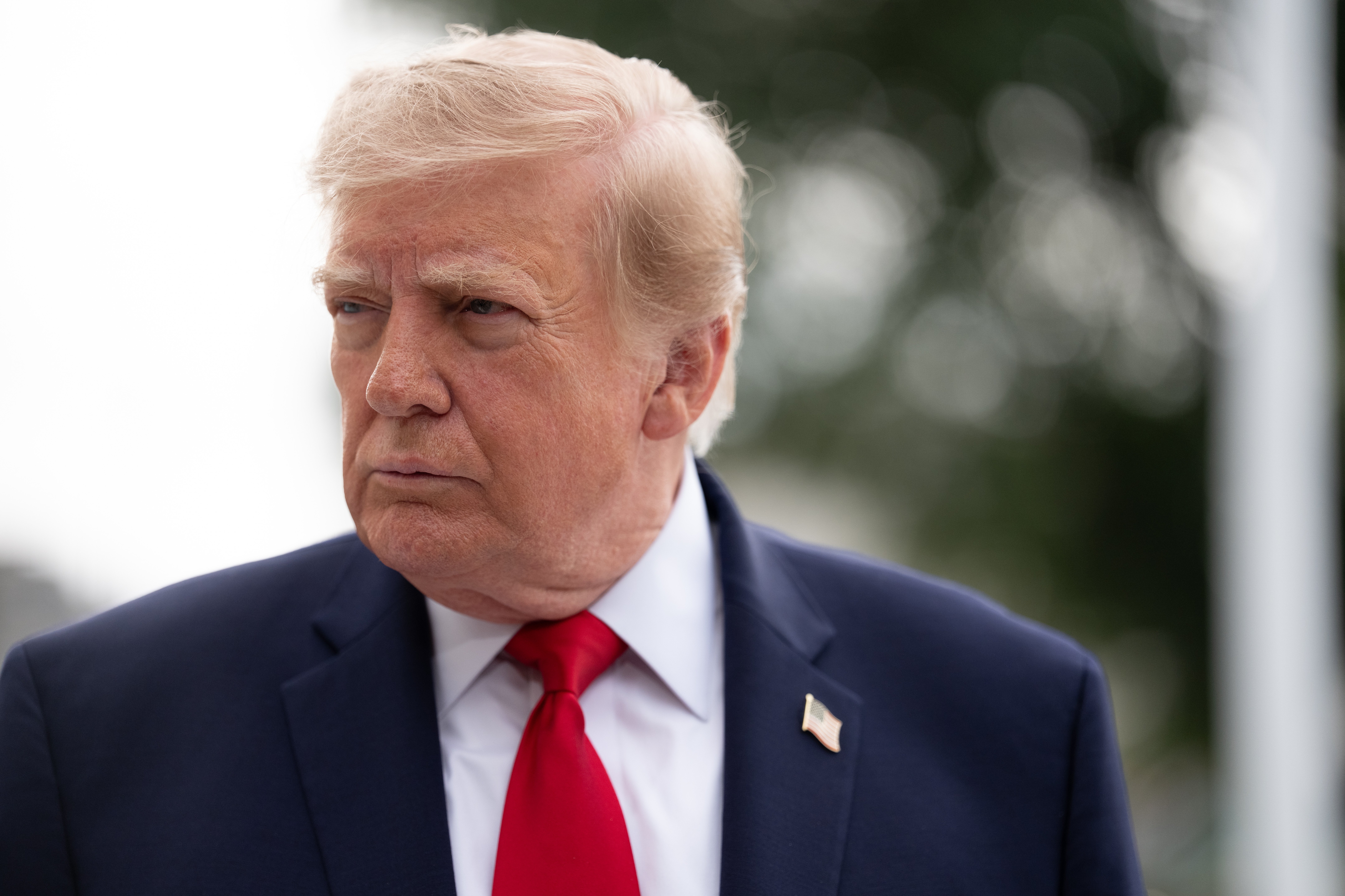Anuncios a favor de Trump son pagados con dinero de CBP, dice un funcionario