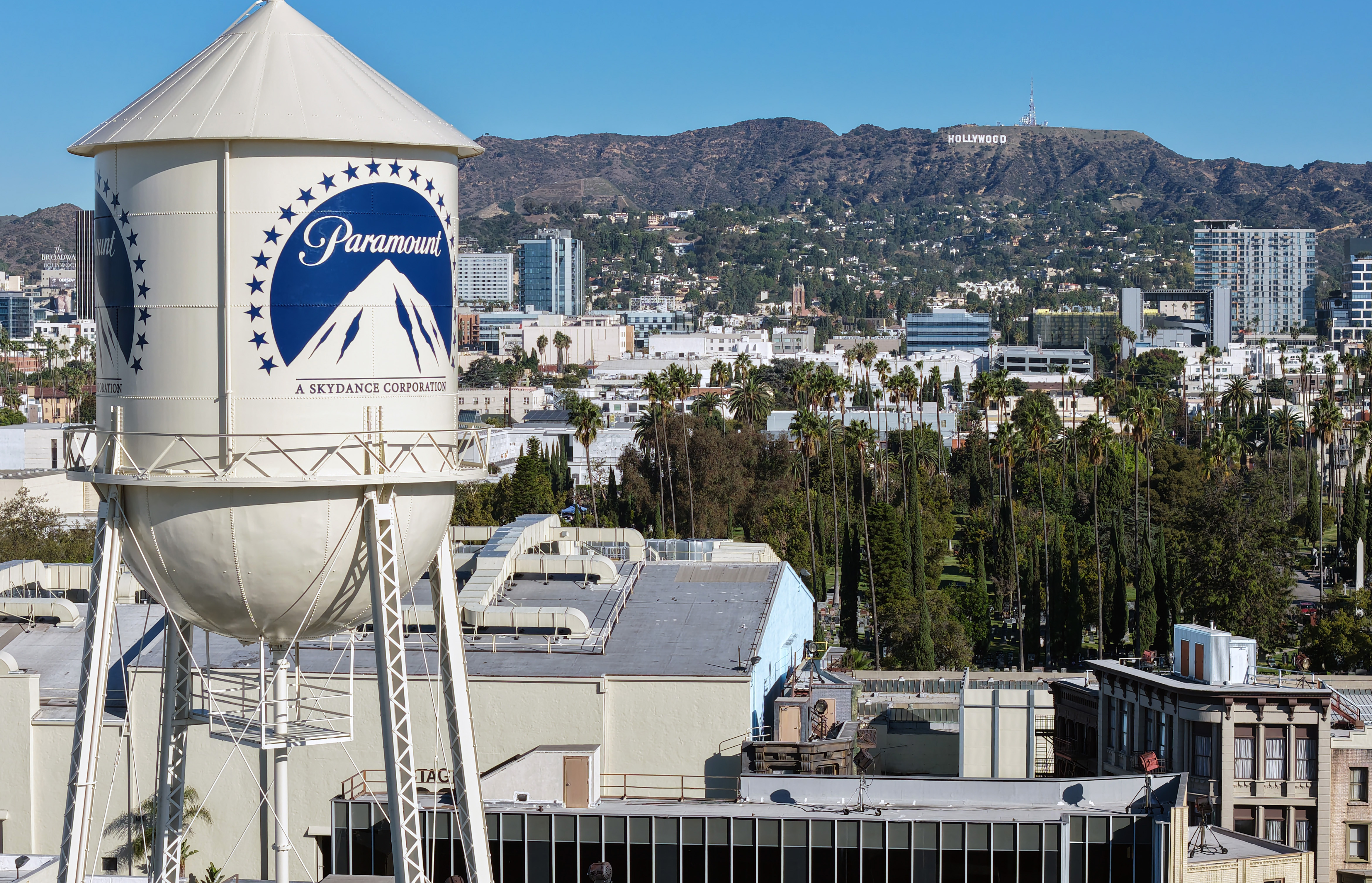Paramount alcanza un acuerdo con California y otros estados sobre fusión con Warner Bros.