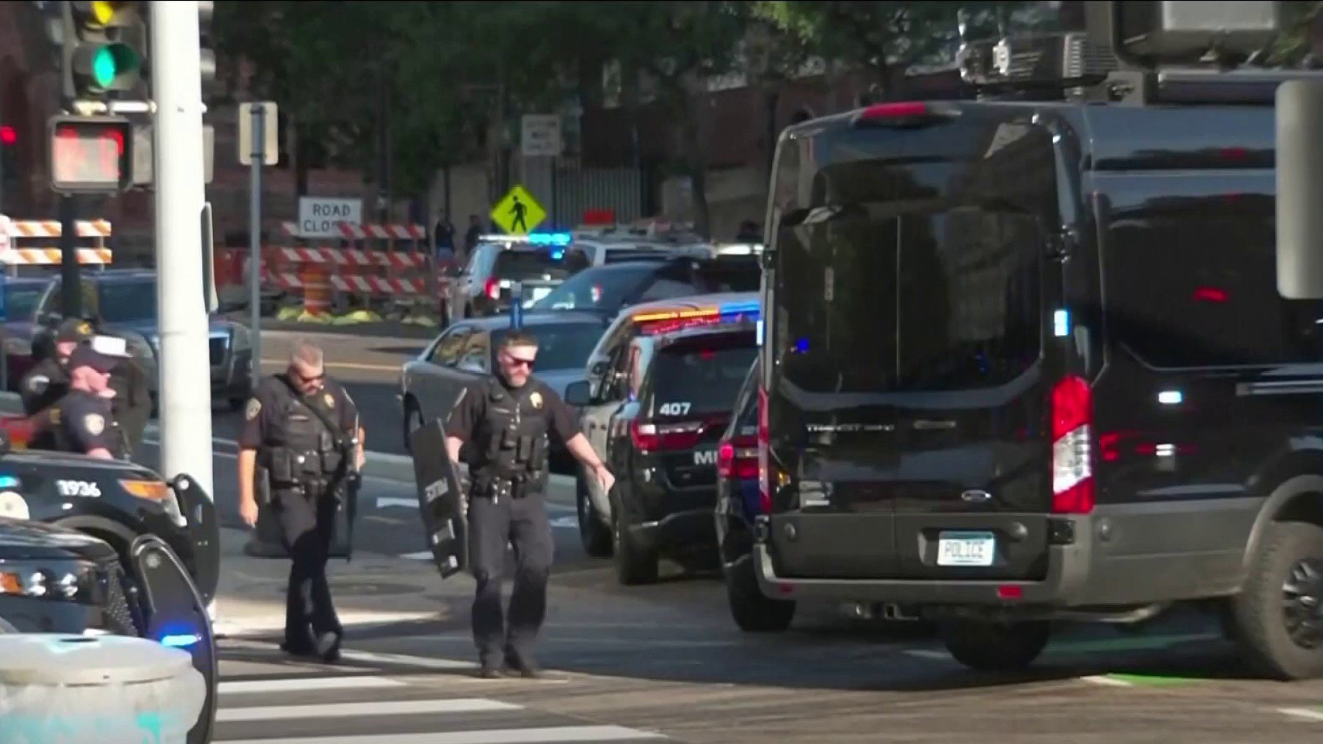 Pistolero de tiroteo mortal en Minneapolis fue investigado por poseer un arma