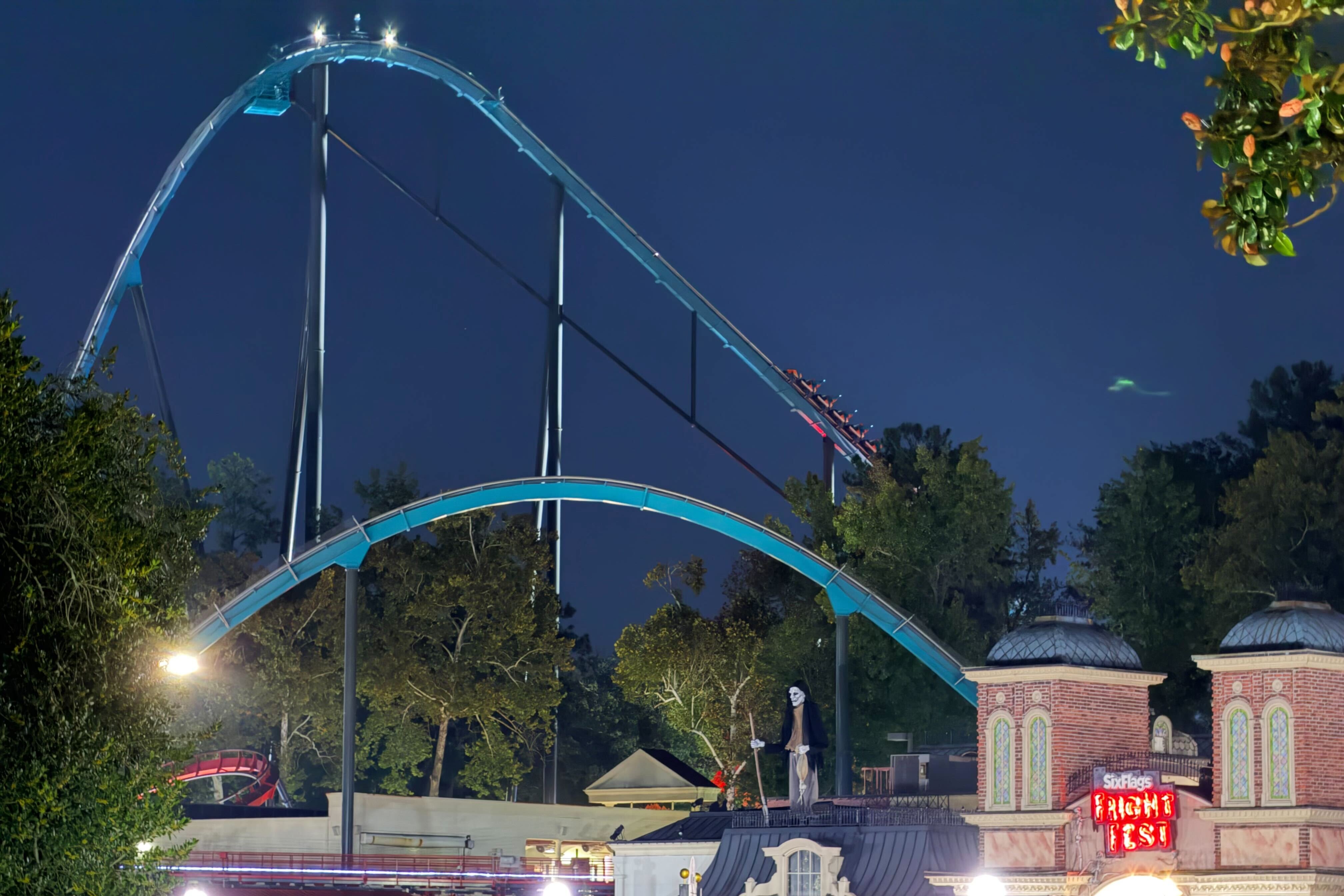 Tragedia en Six Flags: policía confirma que el hombre que murió fue expulsado de montaña rusa