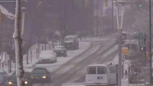 Muerte y caos por tormenta invernal en el sur